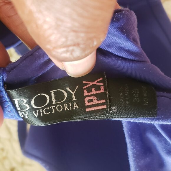 Victoria's Secret Bra Set Trio of 3 Retro Bras in Size 34B (3 Piece Set) - Picture 6 of 13